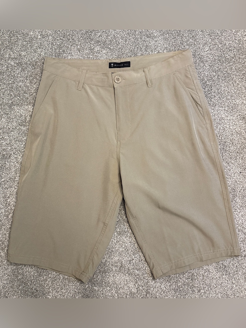 Classic Flat-Front Men's Shorts in Khaki by American Tall ~ Sz 32T Breathable